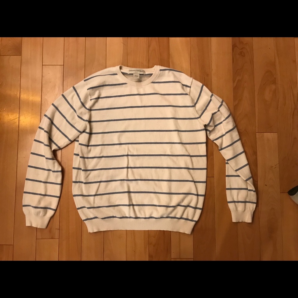 Banana republic ivory sweater size medium